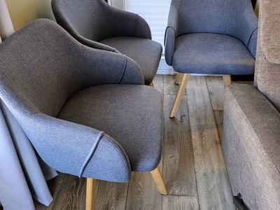 Dining room swivel chairs