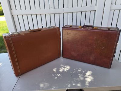 Vintage Samsonite Brown Hardshell Suitcases (2-Piece Set) - Ideal for Storage & Decor