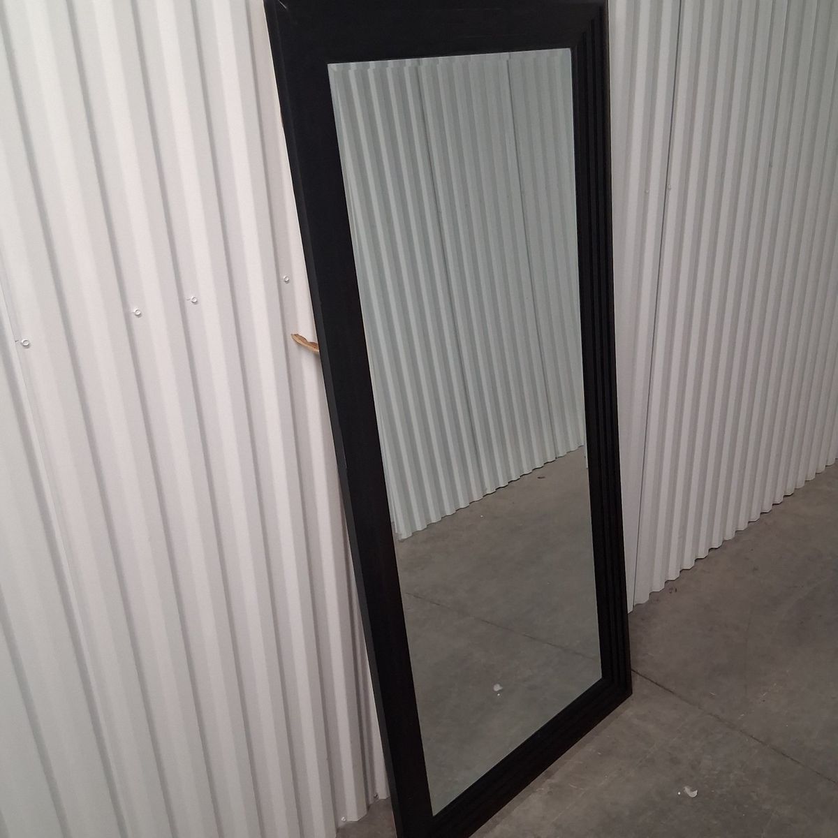 entry mirror