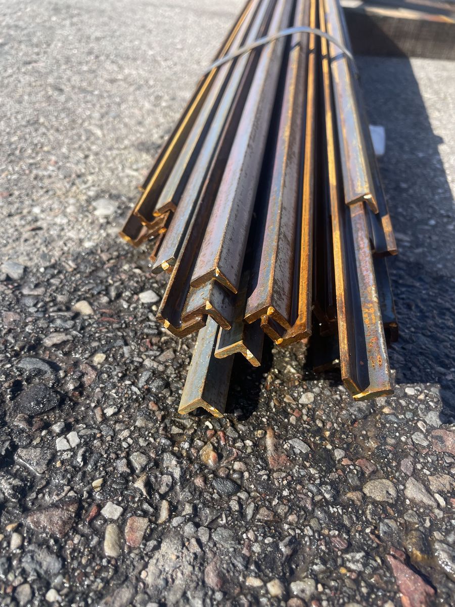 SURPLUS DEAL! Steel Angle – 1-1/2" x 1-1/2" x 1/8" x 20' – $5.95 each