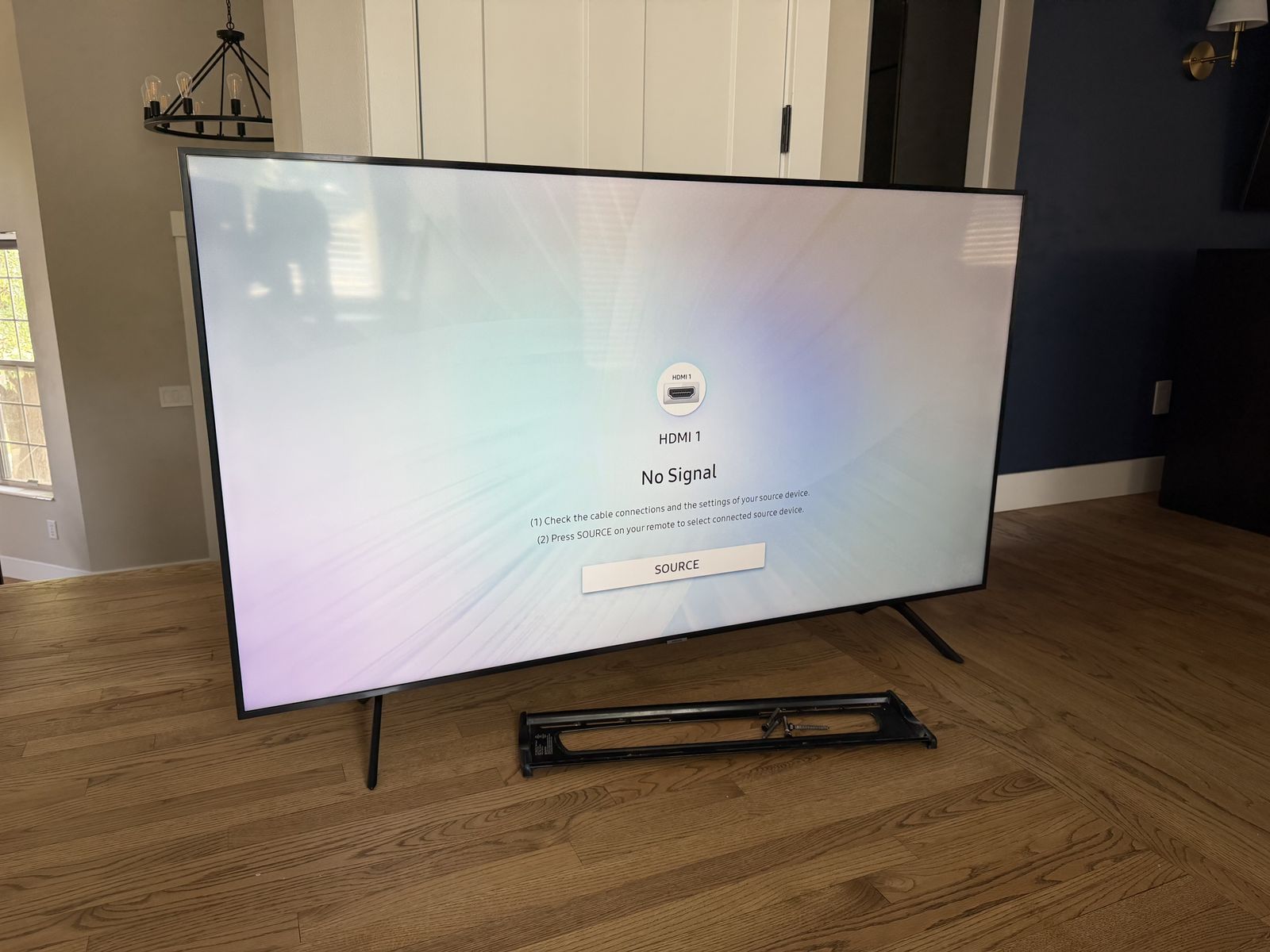 Samsung 70” 4K Smart TV (UN70NU6900) – Excellent Condition
