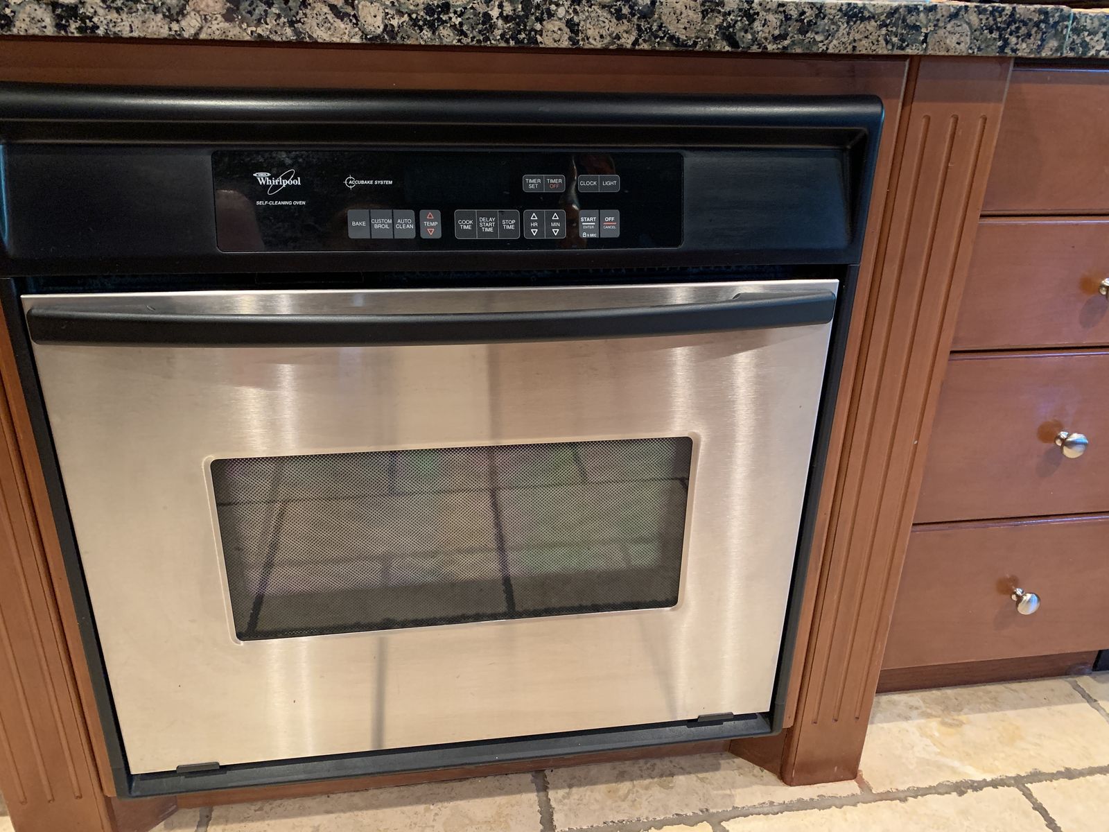 Whirlpool Built-in Electric Oven Model RBS305