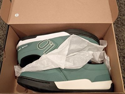Five Ten FreeRider Pros (women's 10.5)