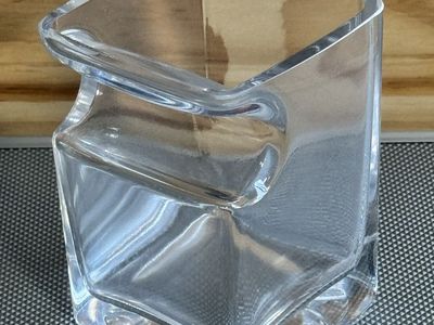 Corkcicle Cigar Glass Size 7" x 4" x 4" $9