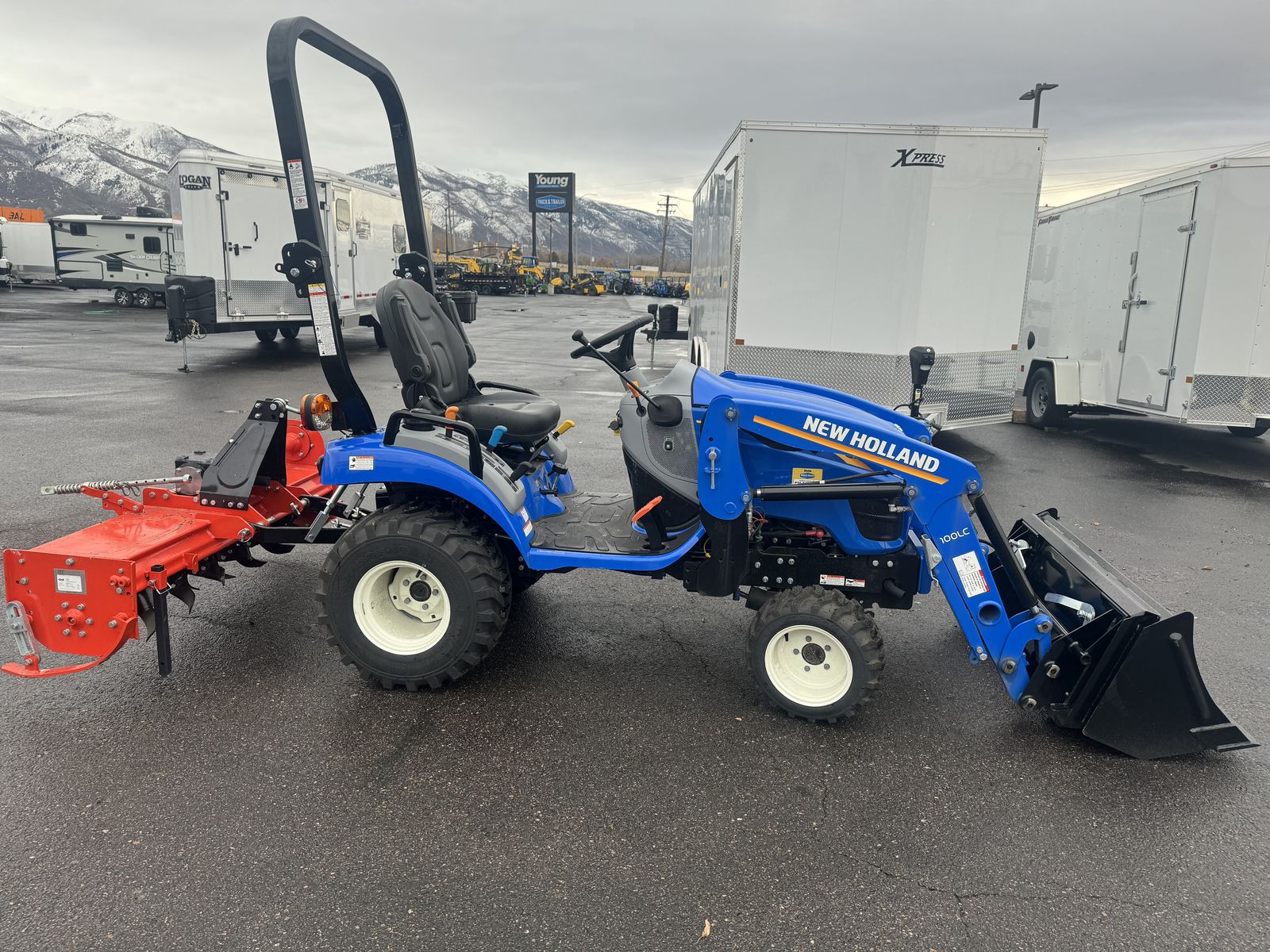 New Holland 25s W/T Tiller