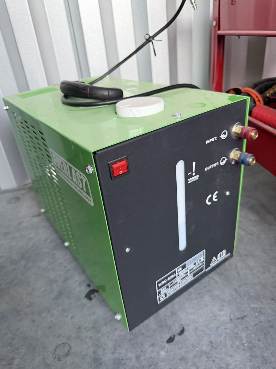Main image 4