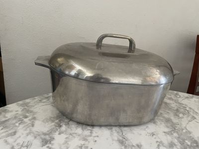 Vintage Wagner ware sidney 8 quarts