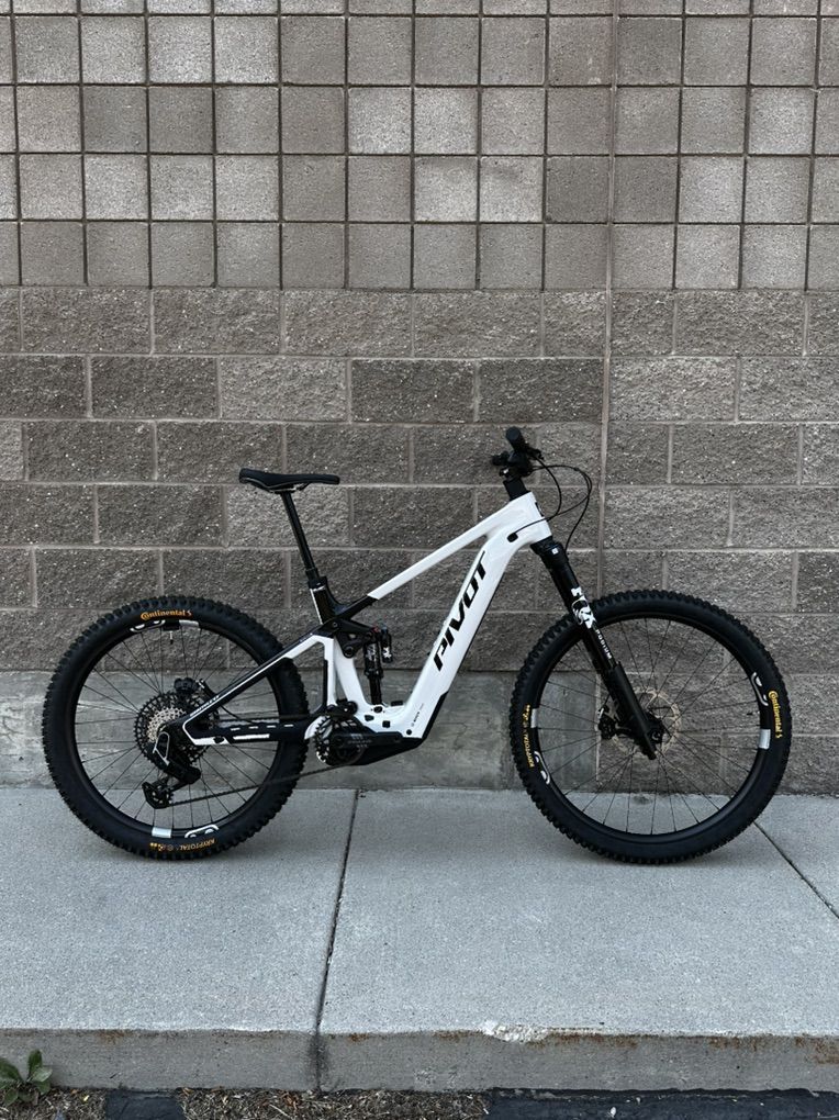 Pivot Shuttle LT pro XO T-Type 