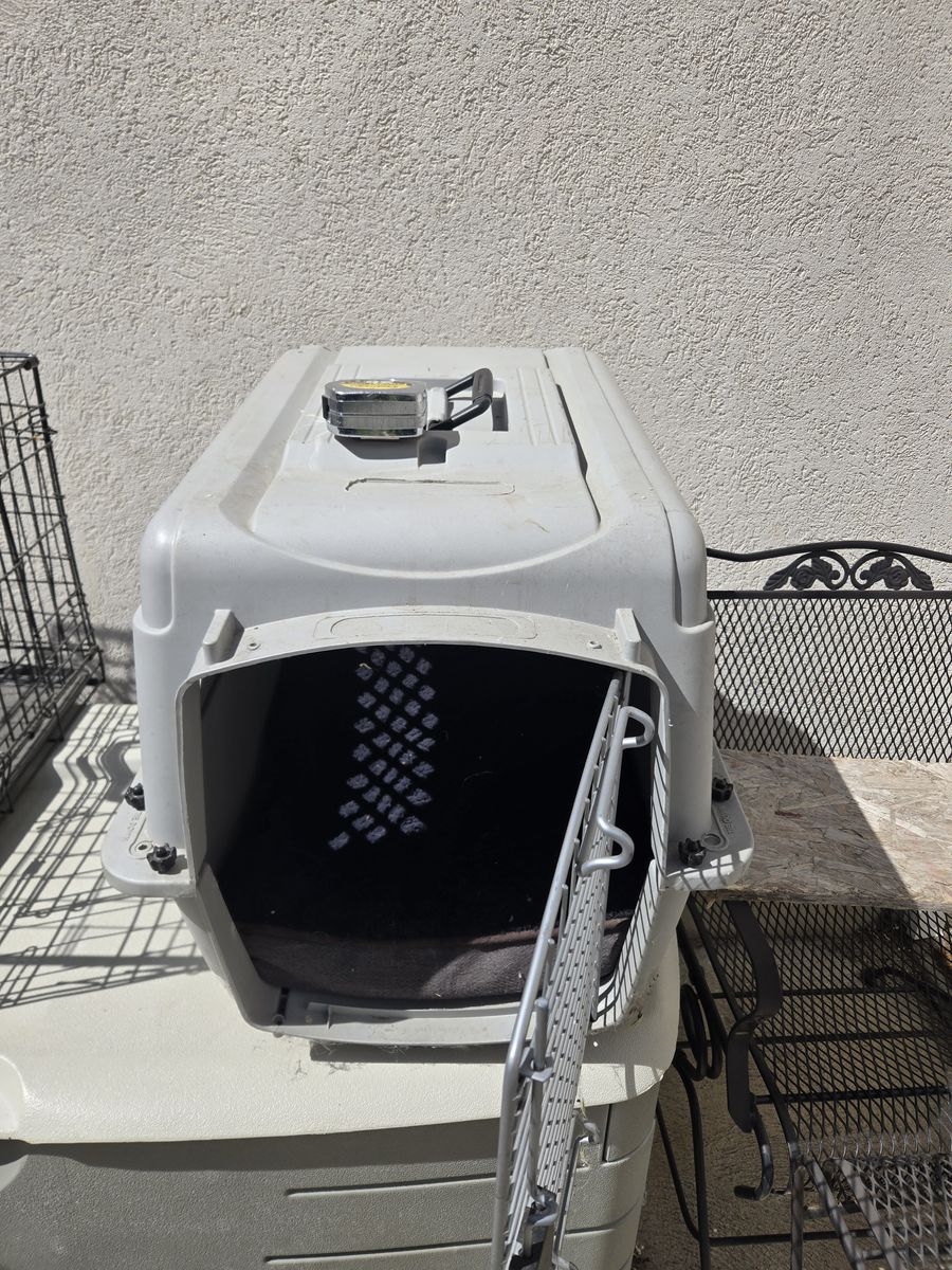 Portable Dog Kennel