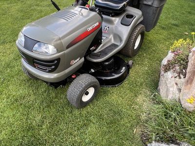craftsman riding lawnmower