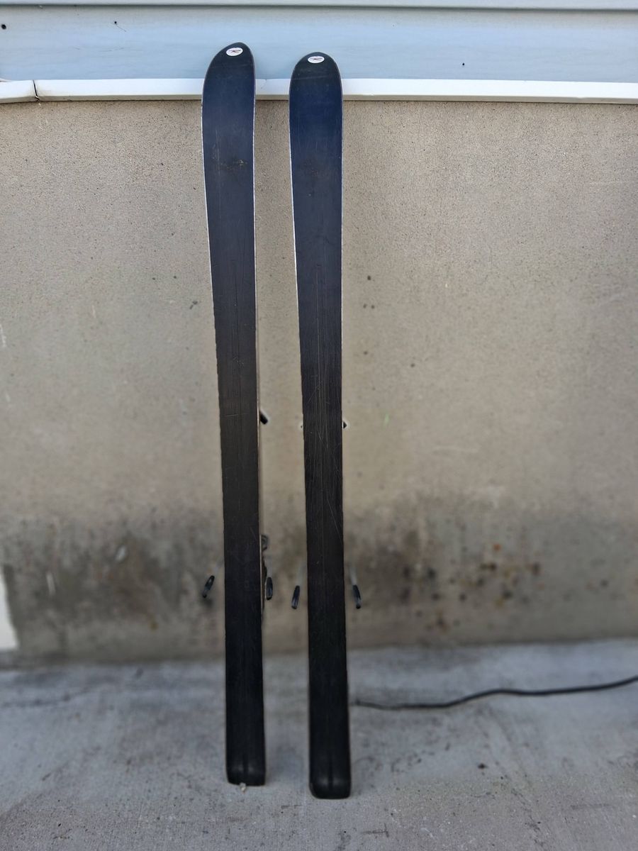 Main image 10