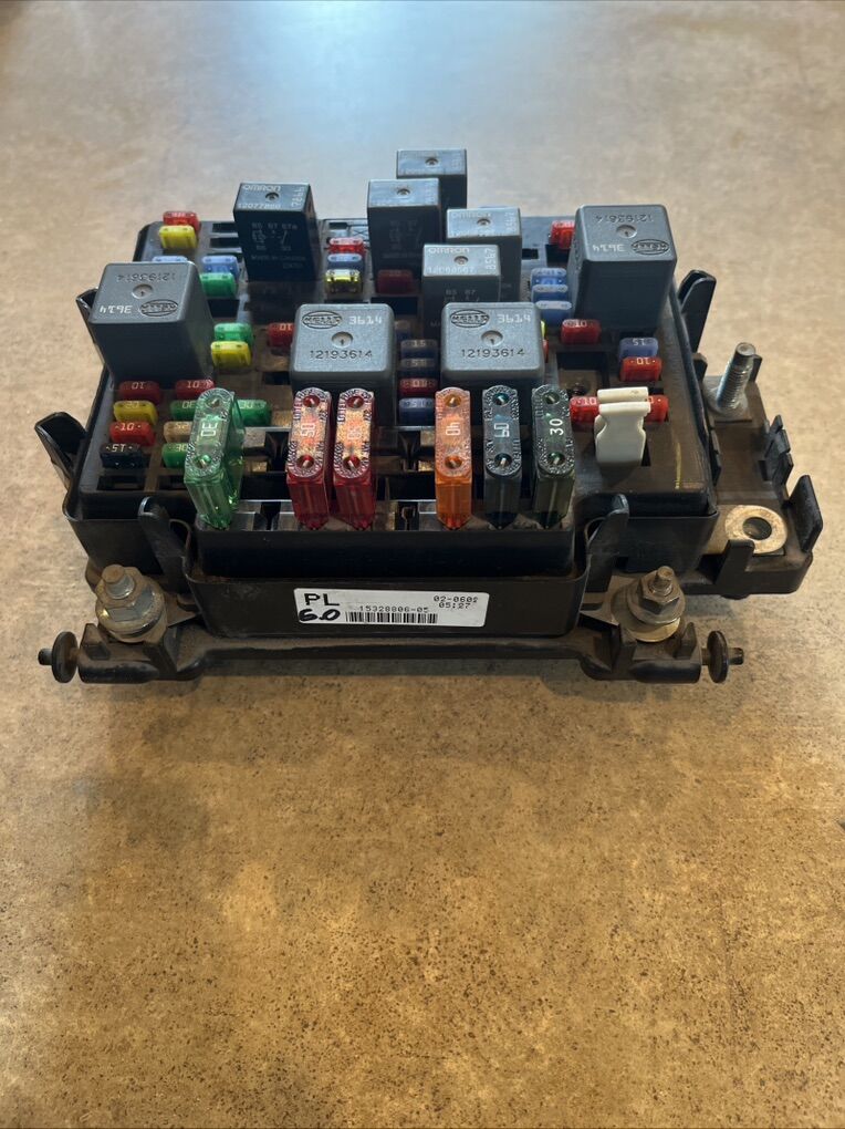 2000-2002 Chevrolet Silverado Junction Fuse Box