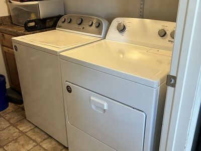 Whirlpool washer and electric dryer
