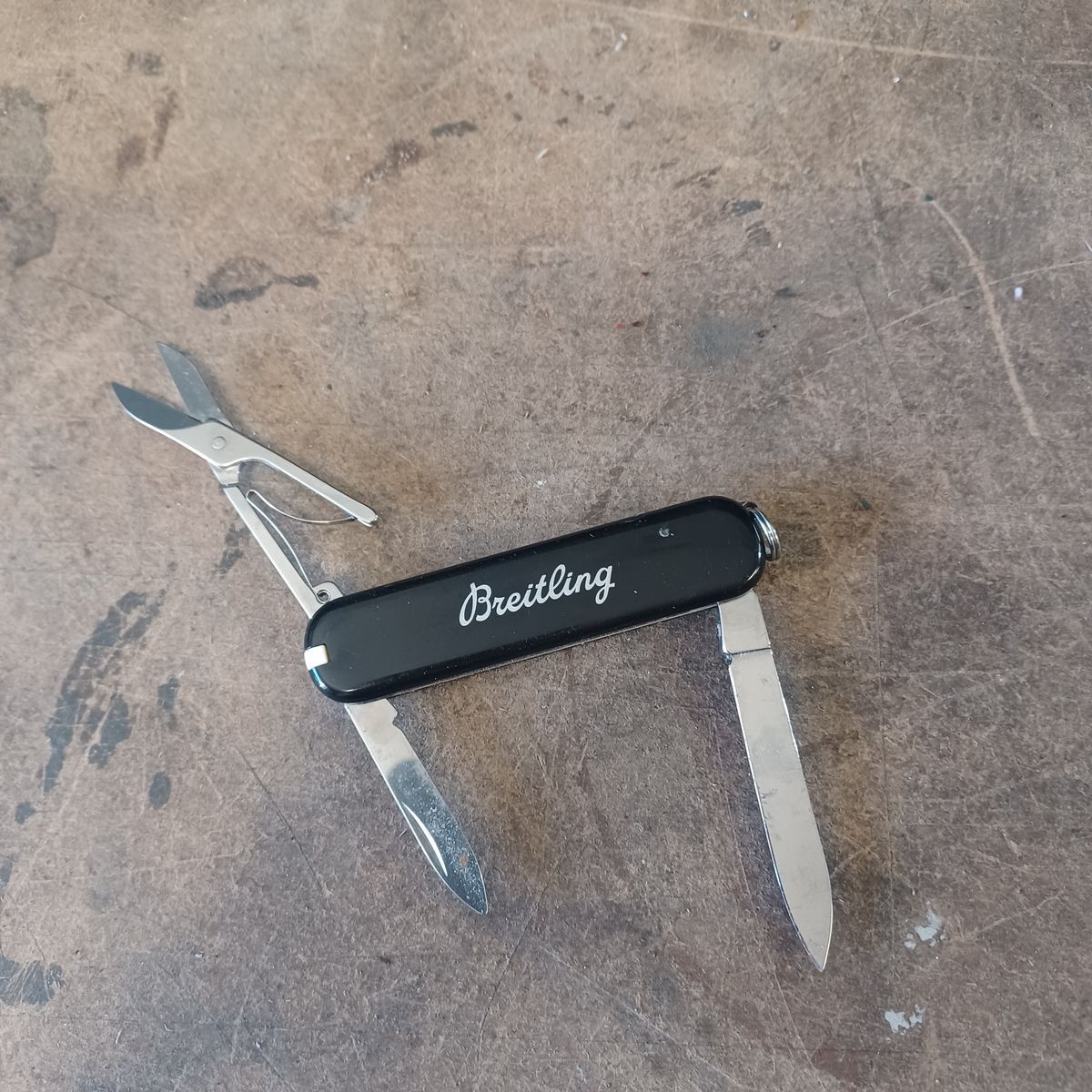 Breitling pocket knife