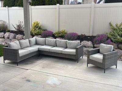 7 piece outdoor wicker/rattan sectional and chair