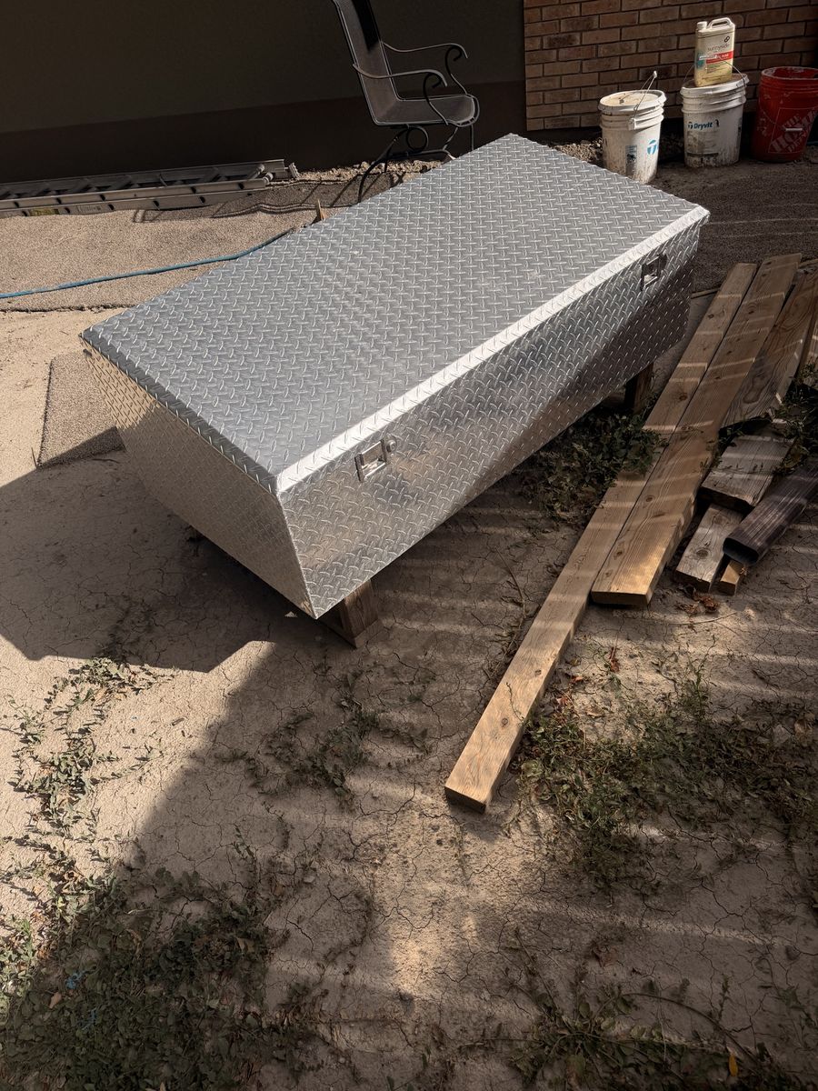 Aluminum Diamond Plate Truck Storage Tool Box
