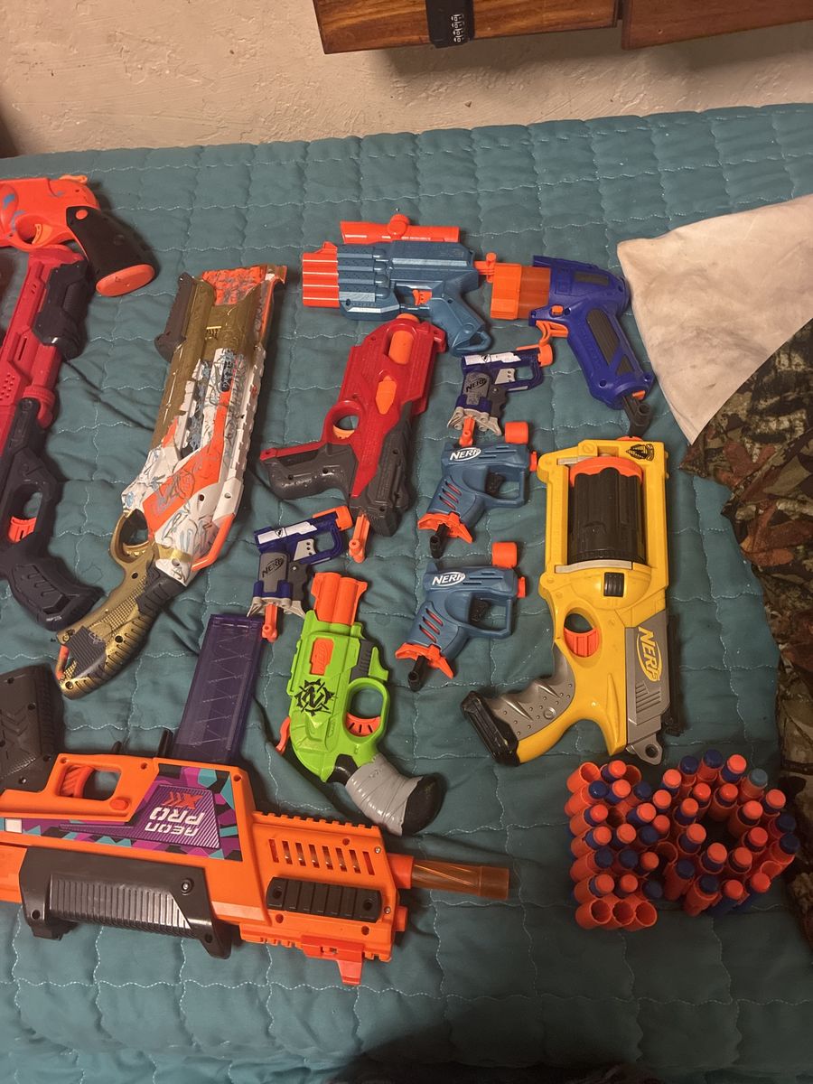 Assorted Nerf guns all work