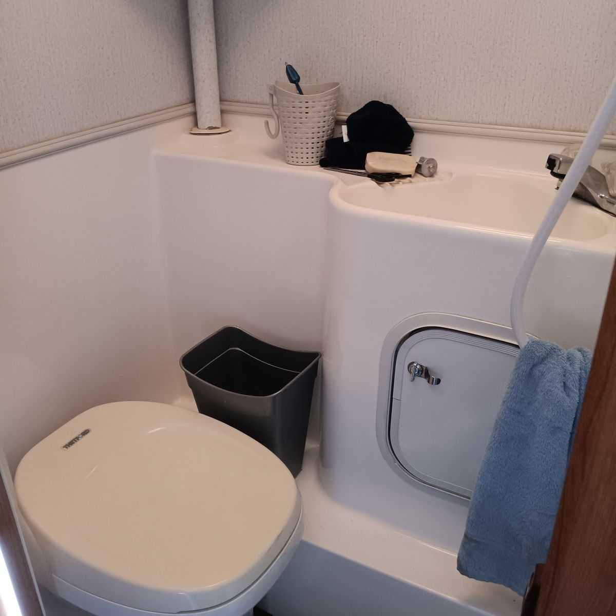 Main image 6