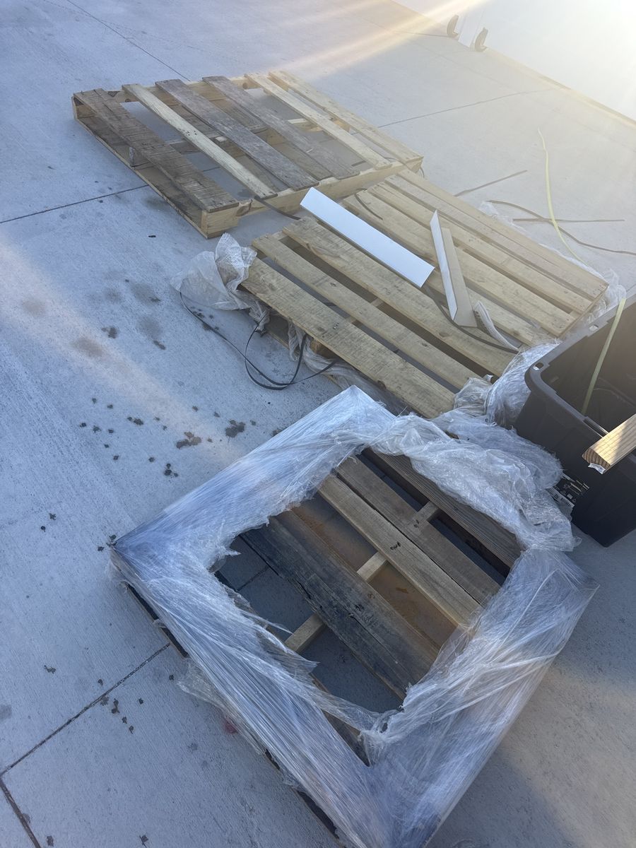 Free shipping pallets