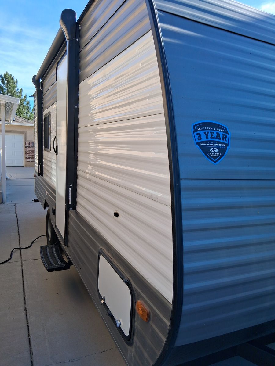 2024 17ft Colman Travel Trailer