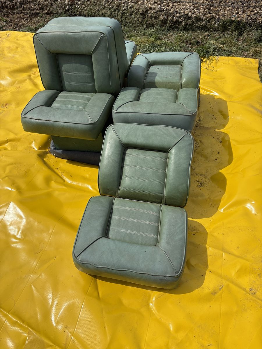 Boat seats