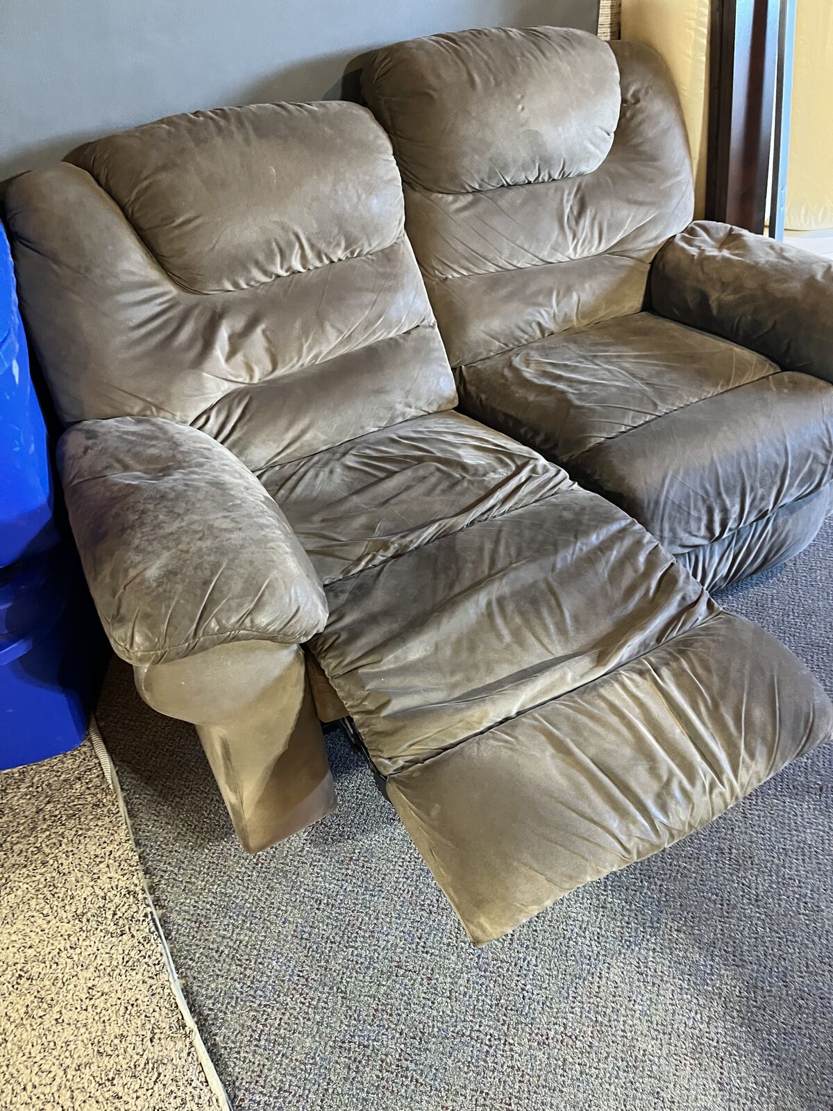 Recliners/Microfiber love seat recliner