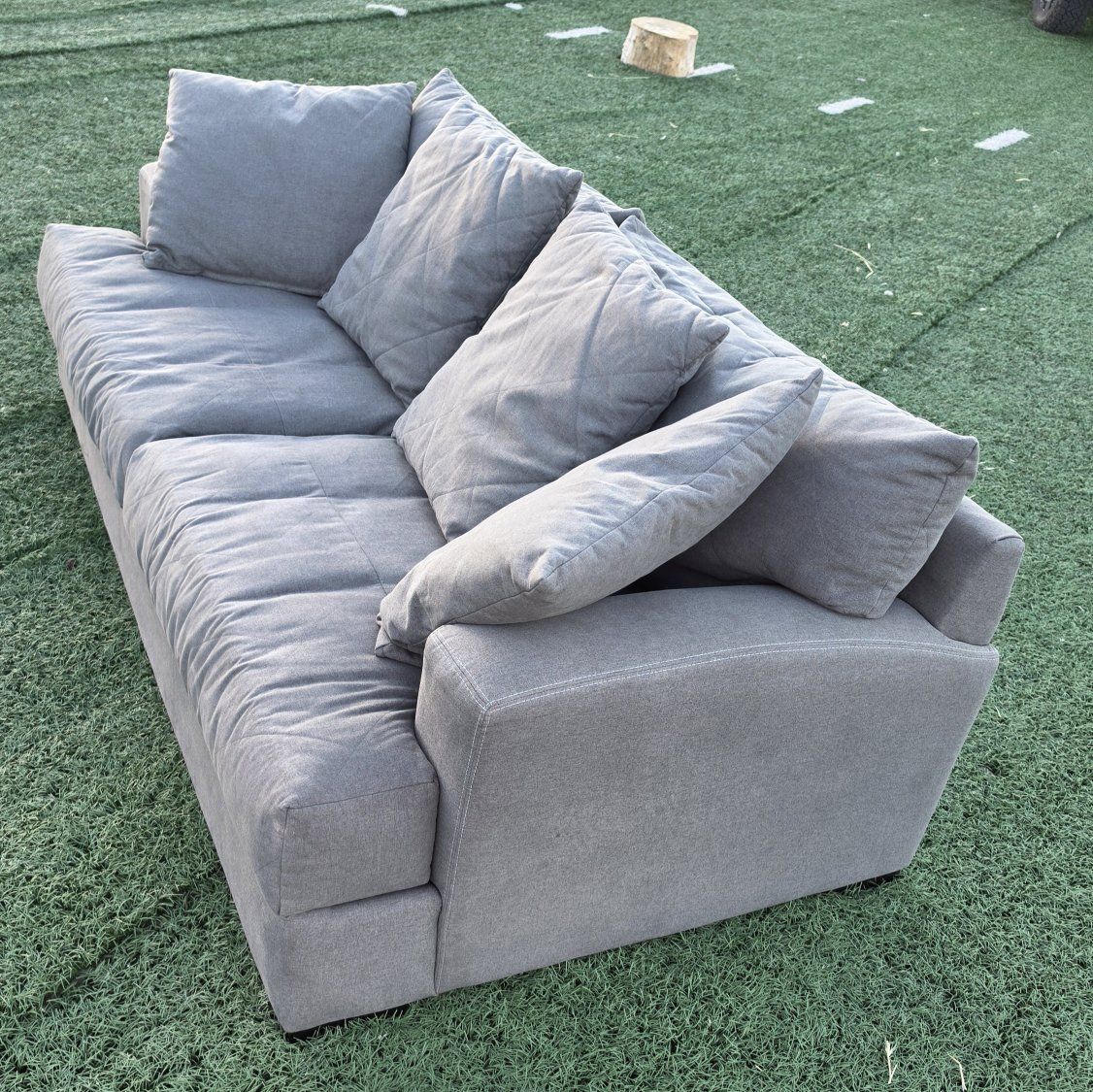 Oversized Comfy Couch! Can Deliver For Extra