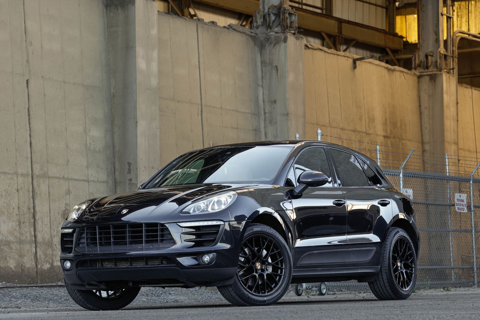 2017 Porsche Macan Base