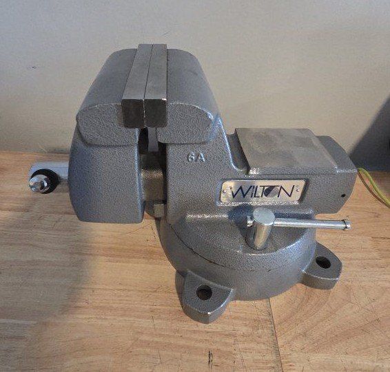 wilton mechanics vises 6" jaw with swivel base