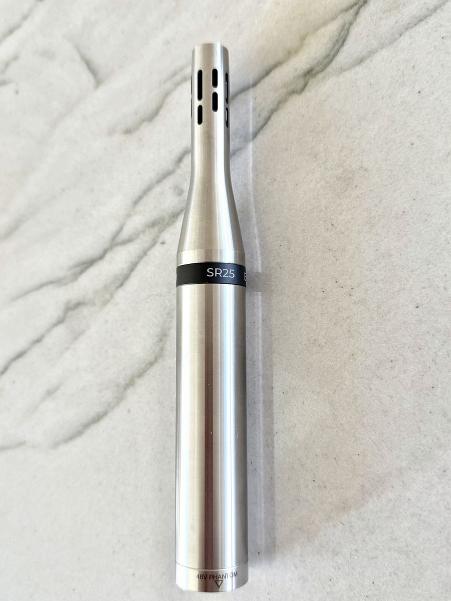 Earthworks SR25 Microphone Like New