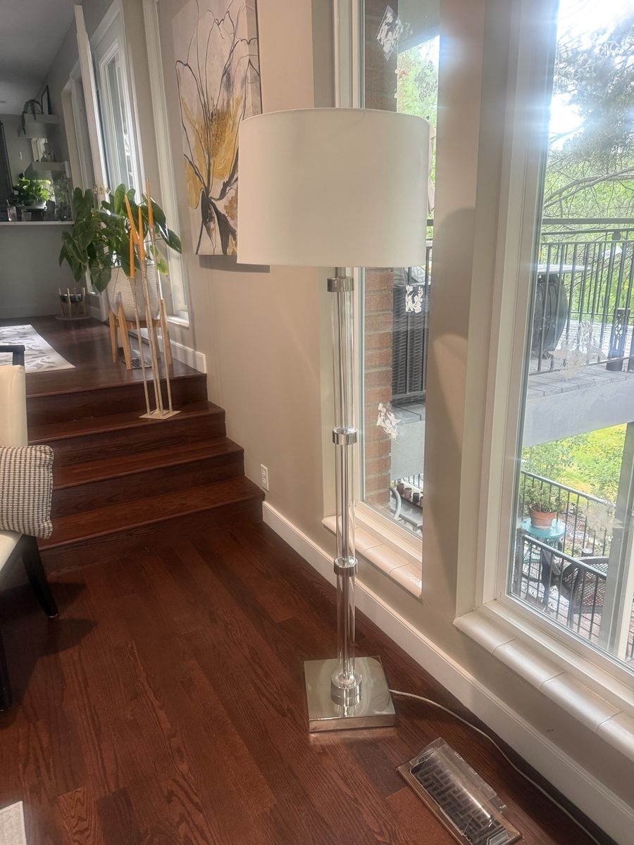 Elegant Clear Glass & Chrome Floor Lamp with White Drum Shade - Modern Design, Excellent Condition 5’ tall.  Pier One Purchase