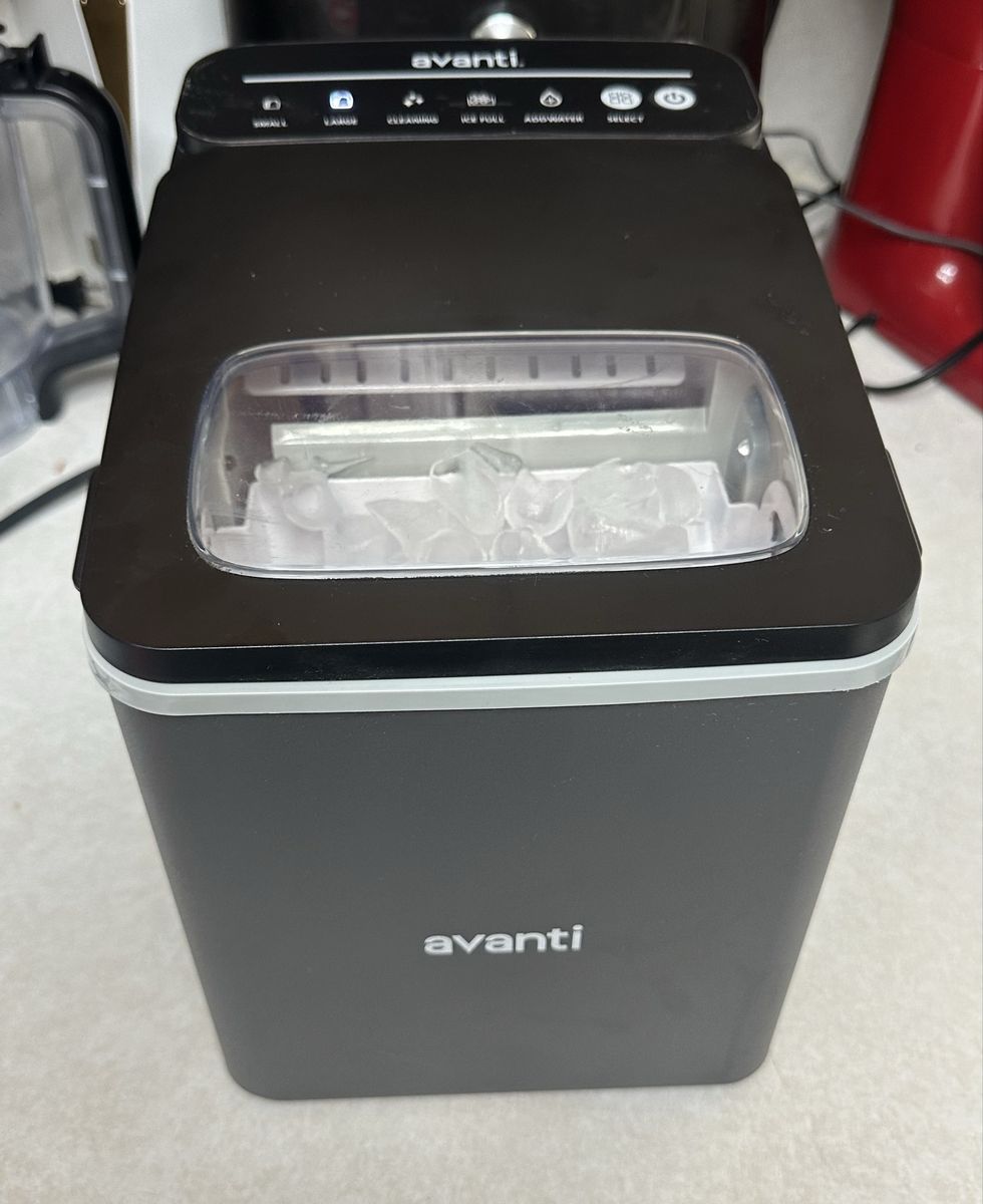 Avanti Portable Countertop Ice Mak