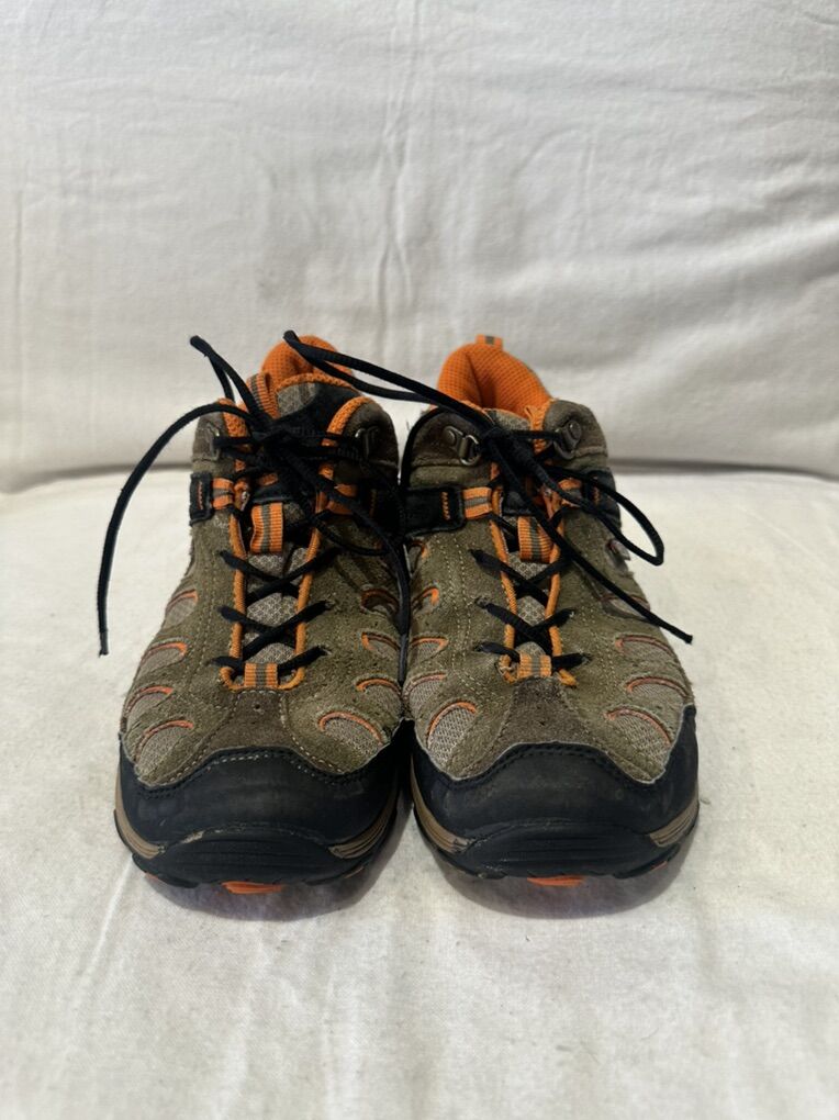 Merrell Youth Size 4 Olive Wtrprf Hiking Boots