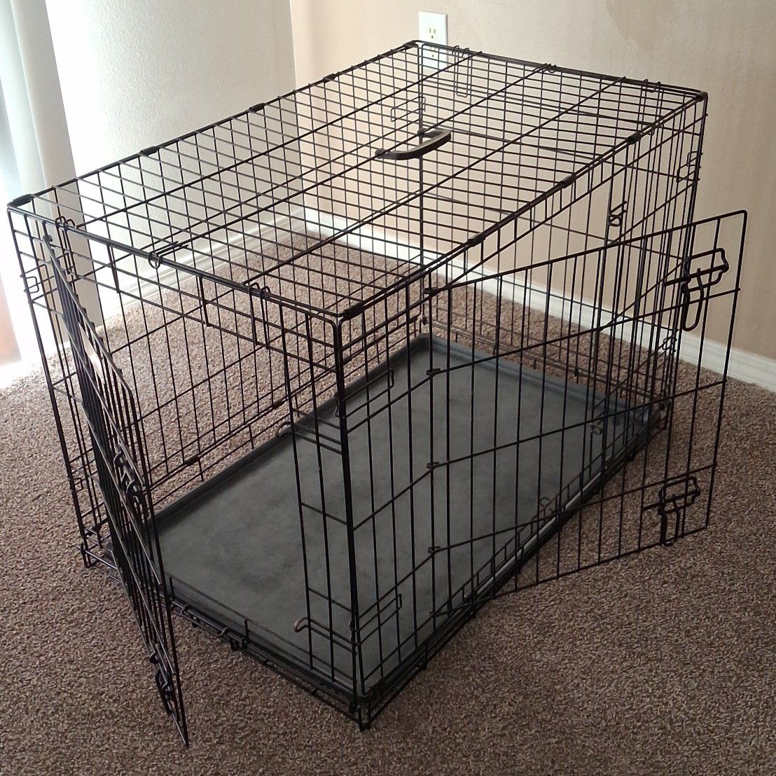 $20 X-Large Black Metal Dog Kennel