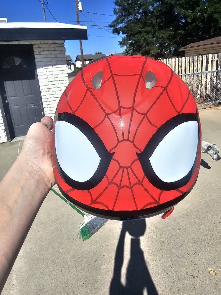 Marvel Spider-Man Toddler Bike Helmet Size 48-52cm Red Blue Used 