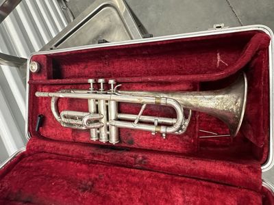 Antique The Regent Trumpet Ohio Band Instruments W/case & Mouthpiece VTG