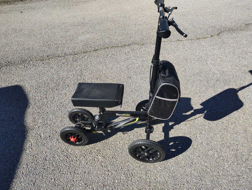BlessReach All Terrain Knee Scooter