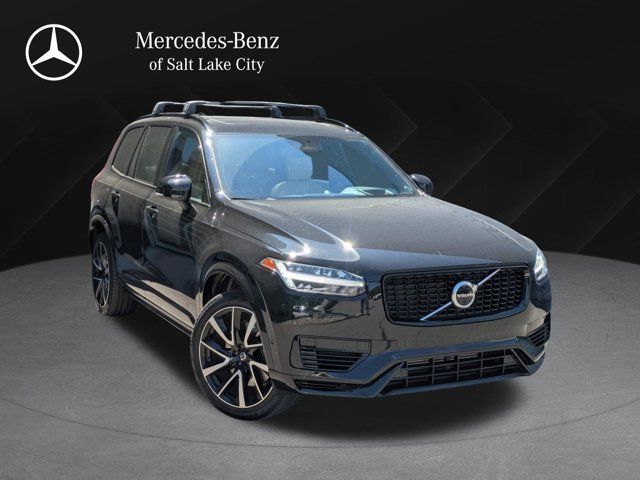 2023 Volvo XC90 Recharge T8 Ultimate Dark Theme