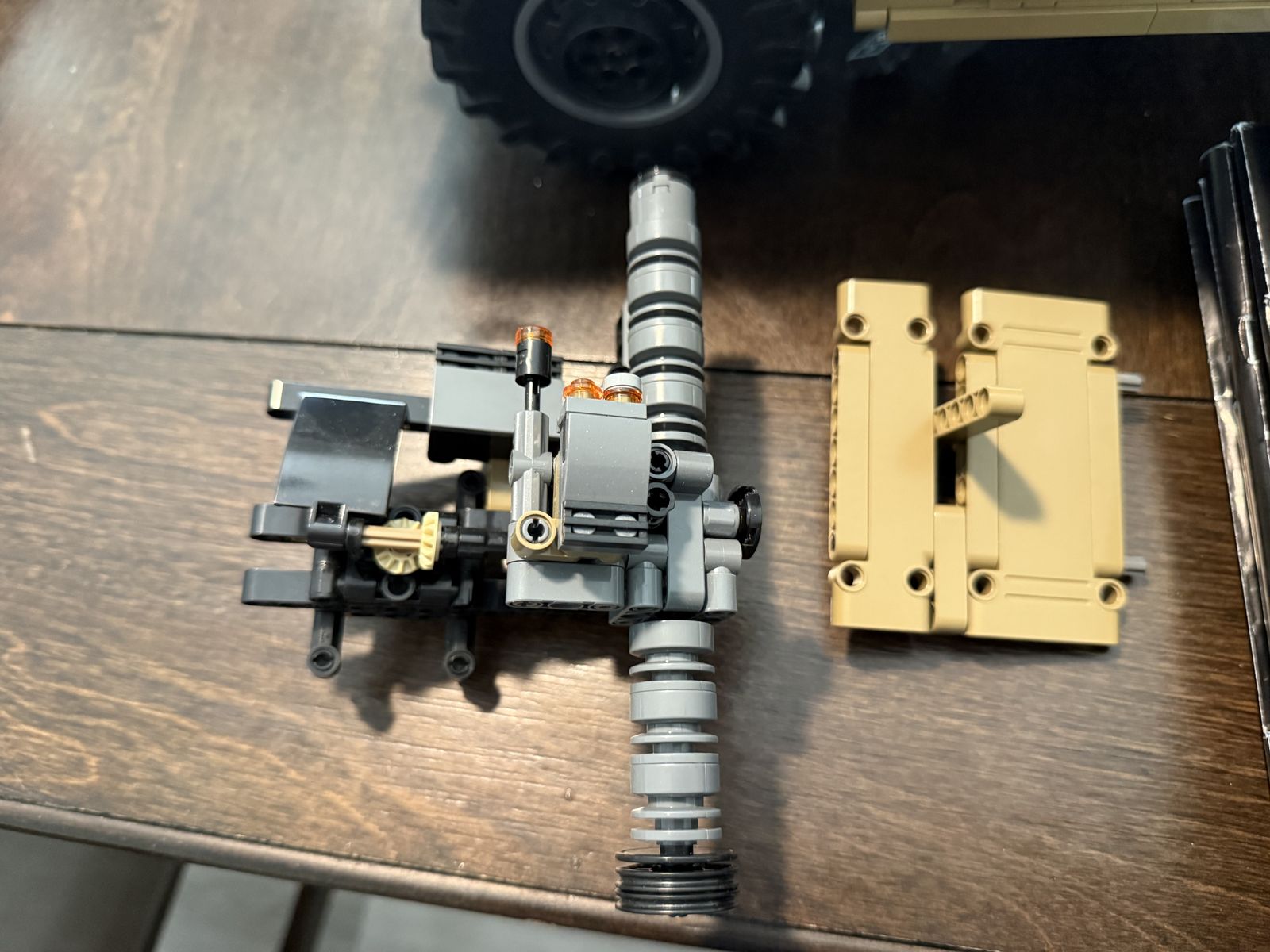 Main image 3