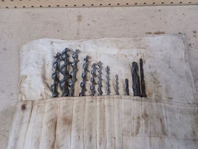 Vintage drillbits Brace and bit set