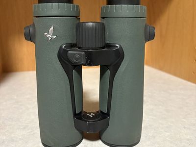 Swarovski 10x42 EL Range TA Binoculars