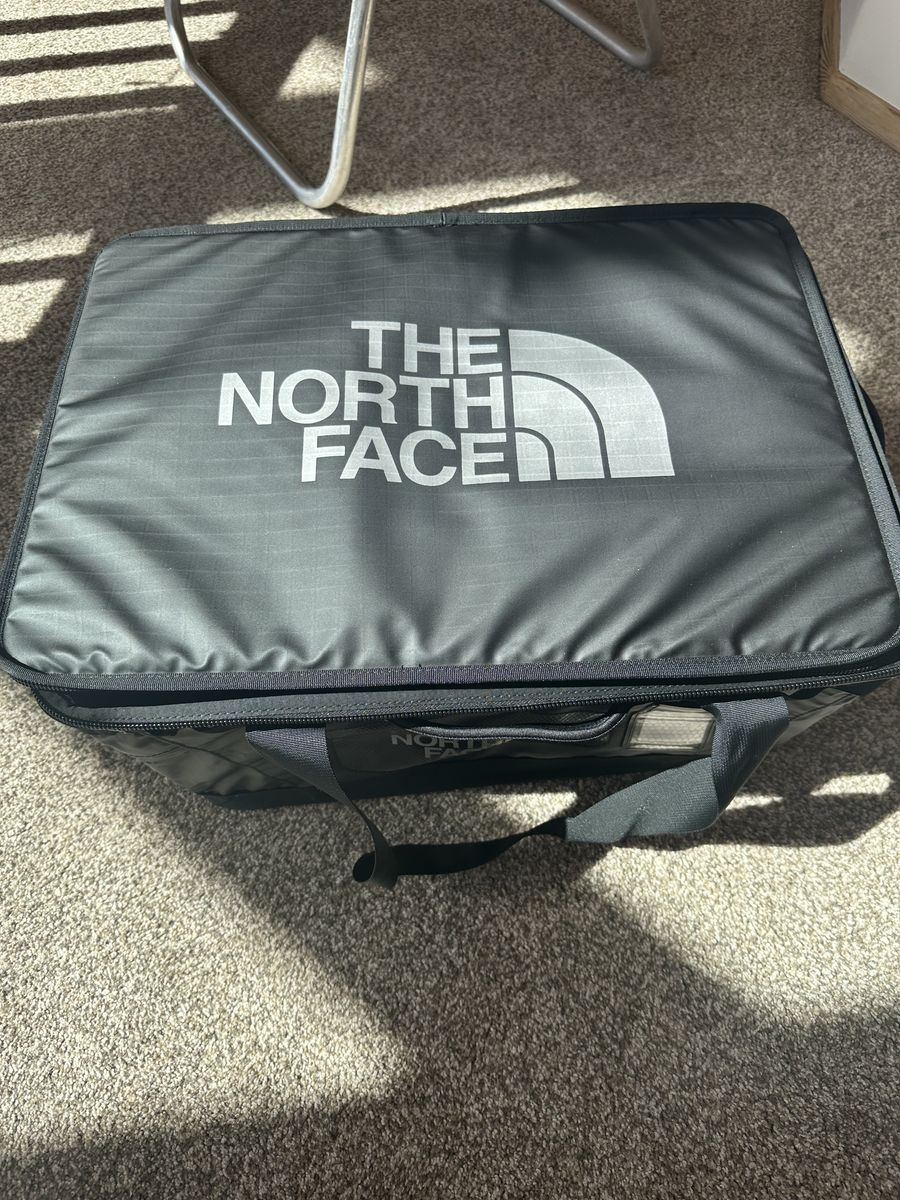 North Face Gear Box