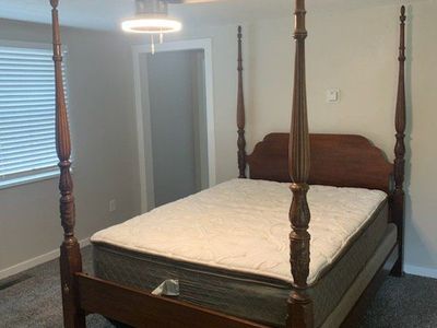 Queen bed