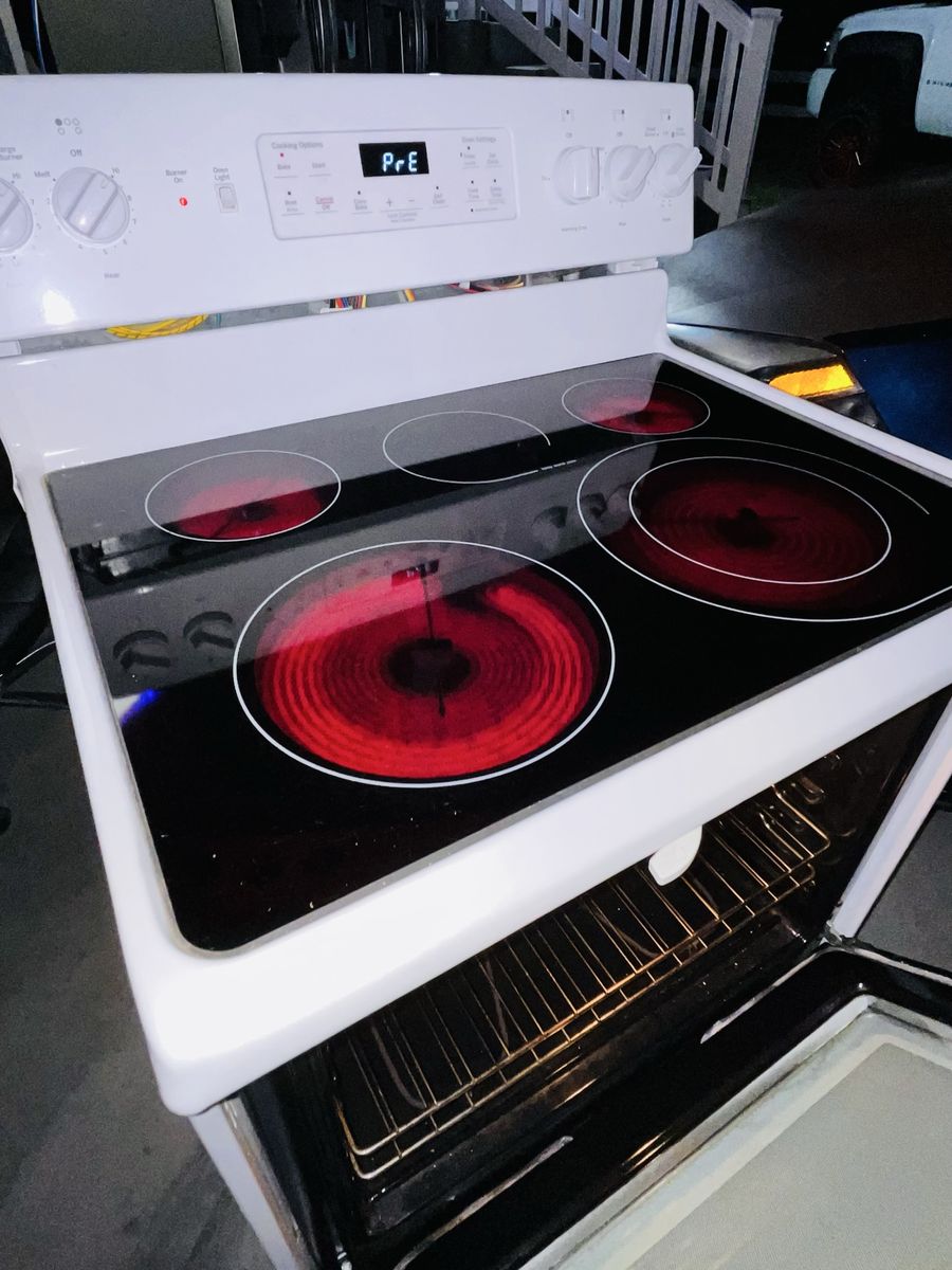 $450 OBO GOOD ELECTRIC STOVE GE 5 BURNERS CONVECTION OVEN