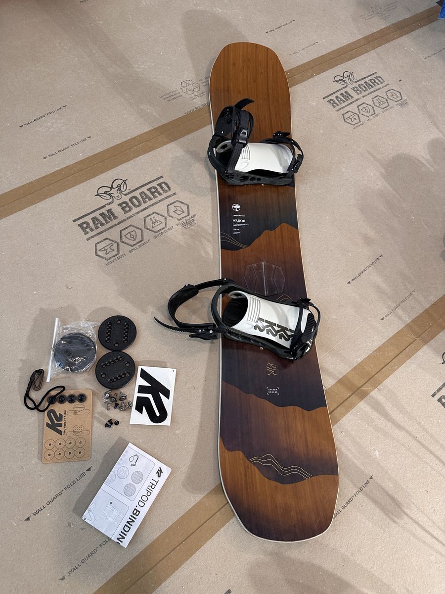 Arbor Swoon Rocker 148CM Snowboard with K2 Indy Bindings - Bamboo Construction, All-Mountain Ready