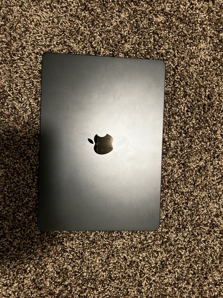 MacBook Air M2