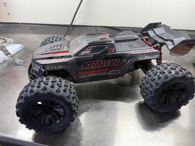 Arrma Kraton EXB 6s