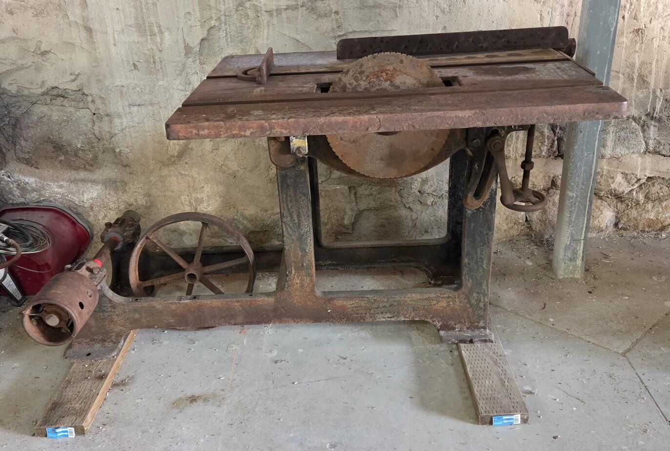 Antique Flat Belt Pulley Line Shaft Table Saw