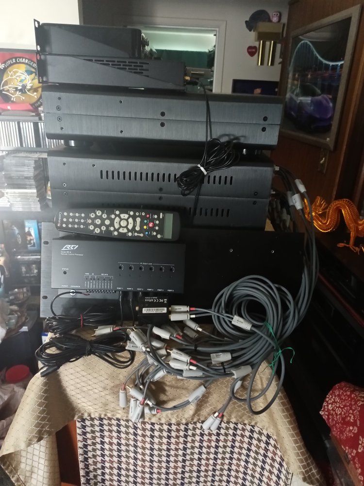 Main image 3
