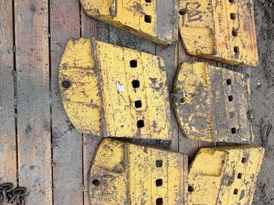 988/992 cat bucket edges